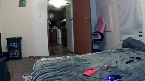 Snapshot of eristwiste chatting on February 10, 2025, 1:46 am Eris Twiste online show from February 10, 2025, 1:46 am