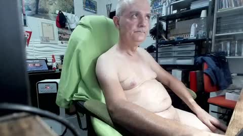 Snapshot of ernello chatting on July 1, 2026, 1:02 pm ernello online show from July 1, 2026, 1:02 pm