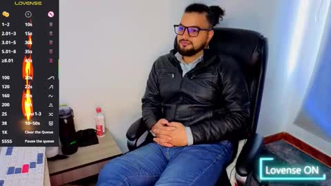 Snapshot of ernesto_rodriguez_82 chatting on November 4, 2025, 1:21 pm ernesto rodriguez 82 online show from November 4, 2025, 1:21 pm