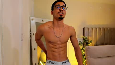 eros_becker_ online show from April 6, 2026, 4:46 am