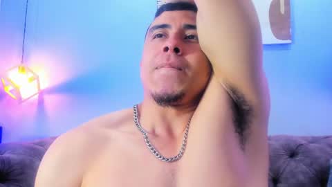 Snapshot of eross_santy chatting on July 4, 2026, 1:39 pm Eross online show from July 4, 2026, 1:39 pm