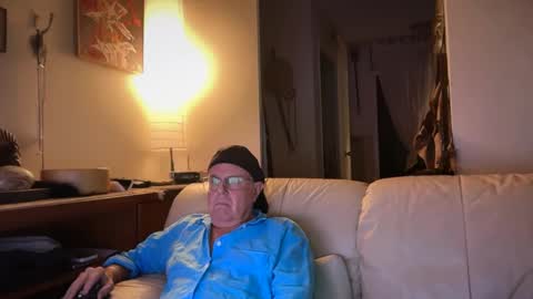 Snapshot of erostalk chatting on November 14, 2025, 12:15 pm eros online show from November 14, 2025, 12:15 pm