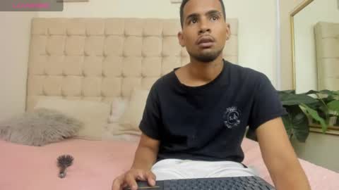 Erotic couple online show from February 21, 2025, 3:43 pm