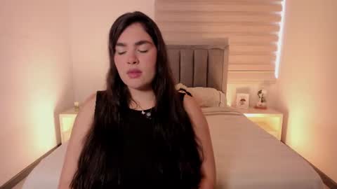 Snapshot of erotic_boobs chatting on June 12, 2026, 9:14 pm Karen online show from June 12, 2026, 9:14 pm