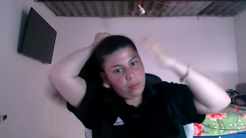 Sara online show from April 22, 2026, 6:42 pm