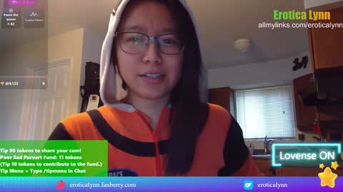 Lynn   online show from February 7, 2025, 7:17 pm