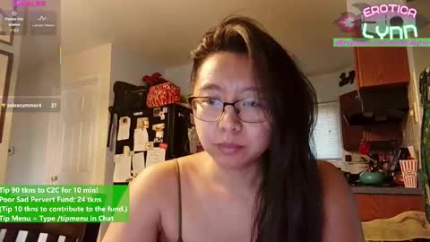 Lynn   online show from November 25, 2025, 7:03 pm