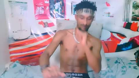 Snapshot of eroticpoison69 chatting on February 14, 2026, 6:48 pm Liam online show from February 14, 2026, 6:48 pm