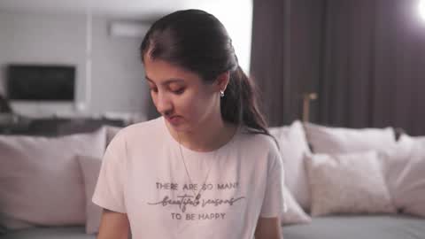 Snapshot of erynharteau chatting on February 14, 2026, 9:06 am Hi Im Lori online show from February 14, 2026, 9:06 am