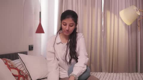 Snapshot of erynharteau chatting on February 21, 2026, 9:10 am Hi Im Lori online show from February 21, 2026, 9:10 am