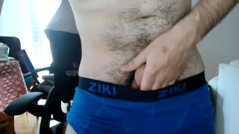 Erzzoo online show from June 26, 2026, 2:21 pm