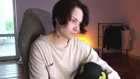 esajukyy online show from June 28, 2026, 2:56 pm