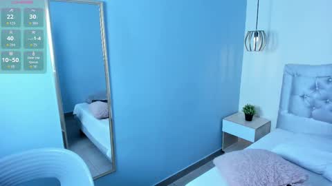 Snapshot of escarleth__ chatting on February 18, 2026, 11:17 am Escarlet online show from February 18, 2026, 11:17 am