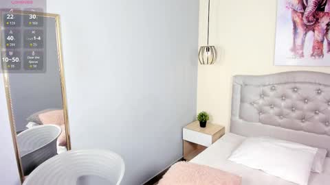 Snapshot of escarleth__ chatting on February 23, 2026, 11:40 am Escarlet online show from February 23, 2026, 11:40 am