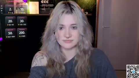 Snapshot of eshleeeygreen chatting on July 11, 2026, 9:05 pm EshleGreen online show from July 11, 2026, 9:05 pm