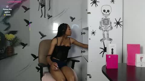 esmeralda_bk online show from October 15, 2025, 8:20 pm