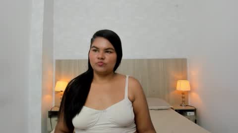 Esmeralda online show from January 17, 2026, 7:17 pm