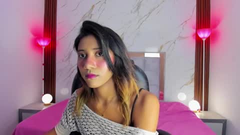 esperanzamora online show from April 8, 2026, 11:54 am