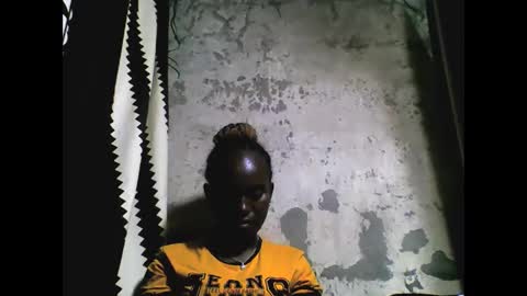 Snapshot of estanie chatting on September 13, 2025, 4:29 pm estanie online show from September 13, 2025, 4:29 pm