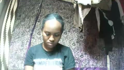 Snapshot of estanie chatting on November 13, 2025, 7:02 pm estanie online show from November 13, 2025, 7:02 pm