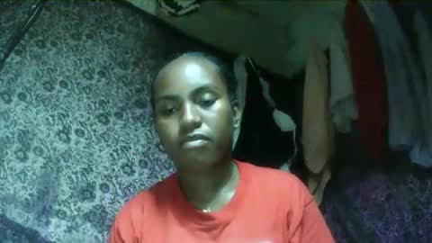 Snapshot of estanie chatting on November 17, 2025, 2:45 pm estanie online show from November 17, 2025, 2:45 pm