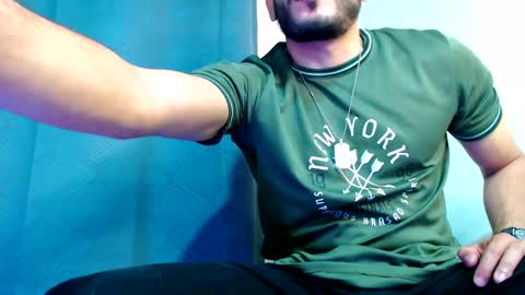 Snapshot of esteban_fer chatting on December 29, 2024, 2:00 pm Esteban Fernandez online show from December 29, 2024, 2:00 pm