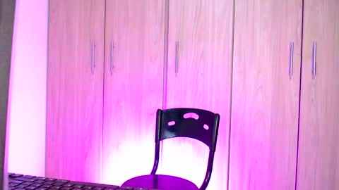 Snapshot of esteban_fer chatting on February 14, 2025, 2:07 am Esteban Fernandez online show from February 14, 2025, 2:07 am