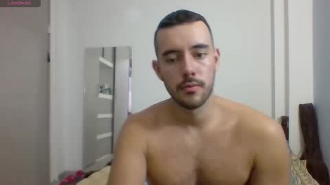 Snapshot of esteban_star chatting on November 10, 2025, 10:31 pm Esteban Reyes independent model online show from November 10, 2025, 10:31 pm