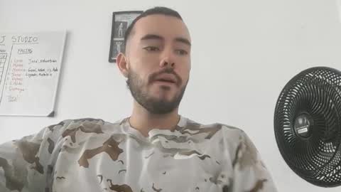 Esteban Reyes  independent model online show from November 29, 2025, 2:53 pm