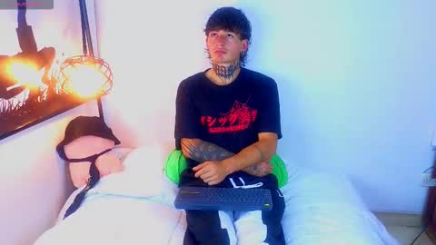 Esteban independent model online show from September 18, 2025, 7:54 am