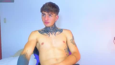 Esteban independent model online show from November 12, 2025, 2:12 am