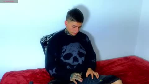 Esteban independent model online show from April 21, 2026, 1:17 pm