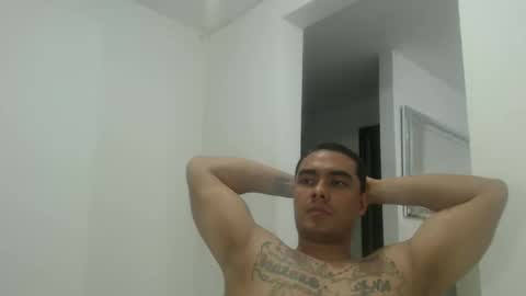 estebanmed92 online show from January 9, 2026, 7:26 pm