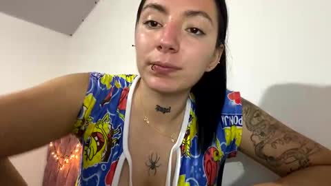 estefa1 online show from April 12, 2026, 6:51 am