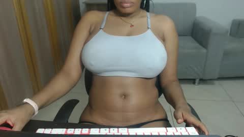 Snapshot of estefania_starlovee chatting on October 23, 2025, 10:30 pm estefania_starlovee online show from October 23, 2025, 10:30 pm