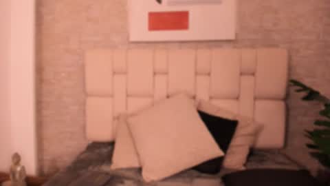 Snapshot of estefanyy_ chatting on November 14, 2025, 3:49 am estefany online show from November 14, 2025, 3:49 am