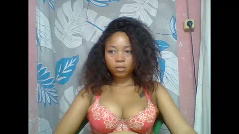 estelah20 online show from February 11, 2026, 4:06 am