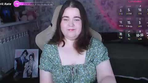 estelle_hicks online show from July 15, 2026, 7:30 pm