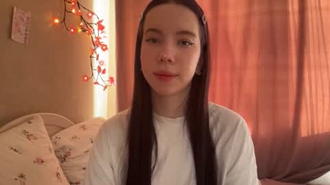 Snapshot of estellezdebski chatting on July 20, 2026, 1:35 pm estellezdebski online show from July 20, 2026, 1:35 pm