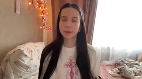 Snapshot of estellezdebski chatting on July 22, 2026, 2:42 pm estellezdebski online show from July 22, 2026, 2:42 pm