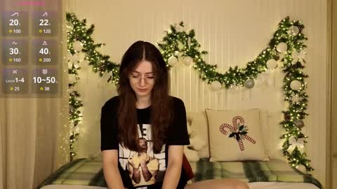 Ester online show from January 5, 2025, 8:21 pm