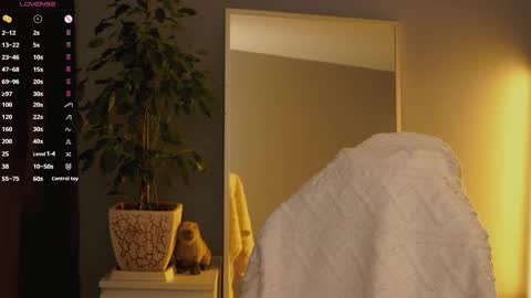 Ester online show from September 16, 2025, 12:22 am