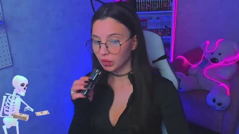 Snapshot of estercollins chatting on January 27, 2025, 9:44 pm Ester online show from January 27, 2025, 9:44 pm