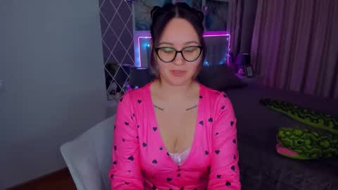 Snapshot of esterkiss chatting on December 31, 2024, 8:59 am Odelia online show from December 31, 2024, 8:59 am
