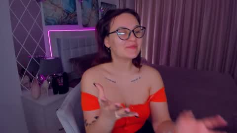 Snapshot of esterkiss chatting on January 12, 2025, 5:34 am Odelia online show from January 12, 2025, 5:34 am