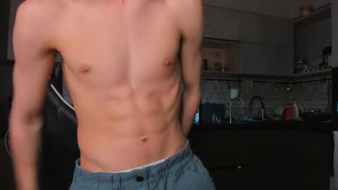 LOUIS online show from March 23, 2026, 6:45 pm