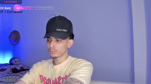 estivenvel online show from March 5, 2025, 3:07 pm