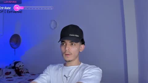 estivenvel online show from March 6, 2025, 9:09 pm