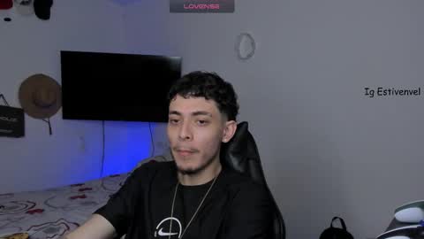 estivenvel online show from October 20, 2025, 5:57 pm