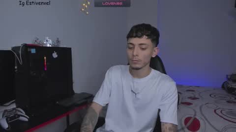 estivenvel online show from March 12, 2026, 10:05 pm